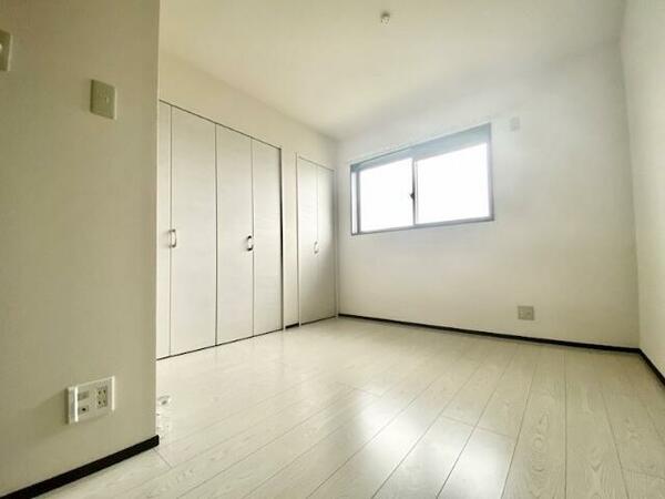 apartment 茨城県つくば市研究学園５丁目５－１３ ファースト・ラフィーネ・学園１Ｆ