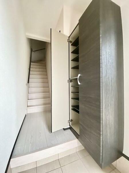 apartment 茨城県つくば市研究学園５丁目５－１３ ファースト・ラフィーネ・学園１Ｆ