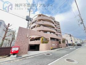 ワコーレロイヤルヒルズ