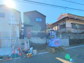 東京都八王子市元八王子町３丁目