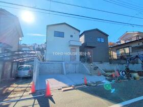 東京都八王子市元八王子町３丁目