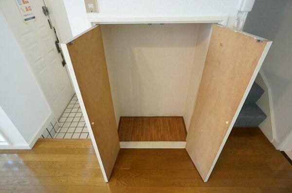 detached 東京都目黒区下目黒３丁目

地図を見る