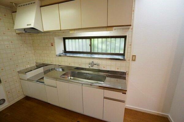 detached 東京都目黒区下目黒３丁目

地図を見る