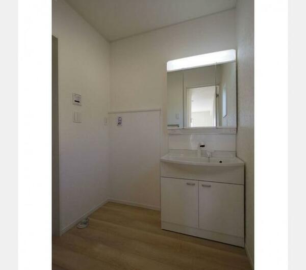 detached 東京都府中市美好町３丁目

地図を見る