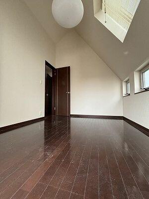 detached 東京都目黒区柿の木坂１丁目

地図を見る