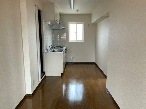 apartment 岩手県紫波郡矢巾町大字又兵エ新田第７地割２２０番地７