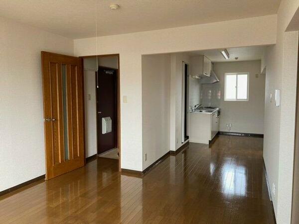 apartment 岩手県紫波郡矢巾町大字又兵エ新田第７地割２２０番地７