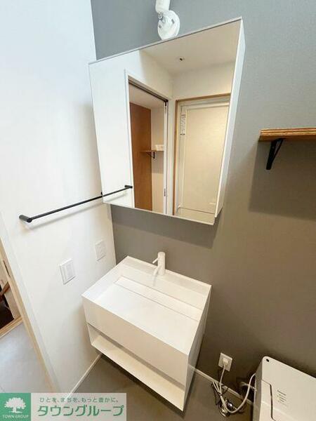 detached 東京都目黒区柿の木坂１丁目

地図を見る