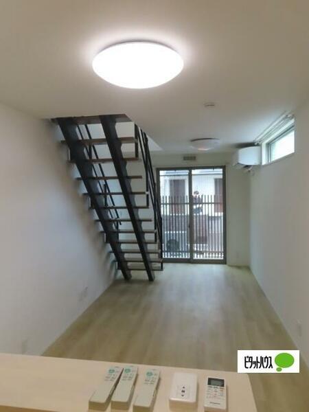 detached 東京都小金井市中町３丁目

地図を見る