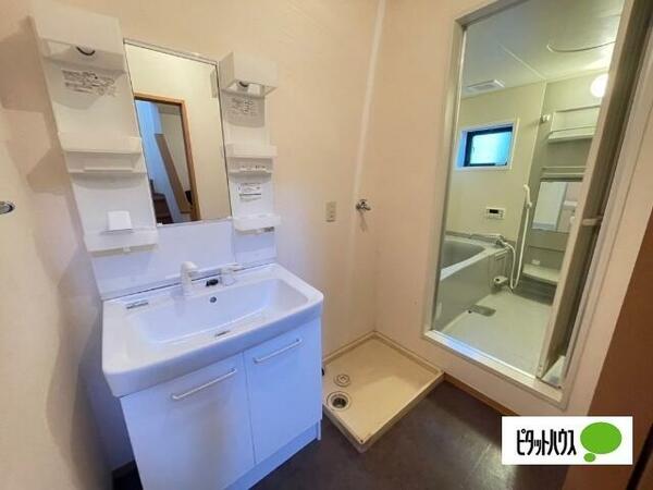 detached 埼玉県吉川市大字吉川

地図を見る