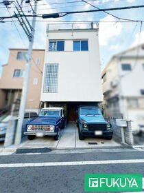 東京都世田谷区三宿２丁目