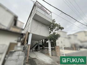 兵庫県川西市霞ケ丘２丁目