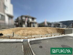 兵庫県川西市萩原３丁目