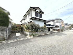 兵庫県川辺郡猪名川町つつじが丘１丁目