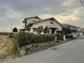 奈良県生駒郡斑鳩町龍田南３丁目