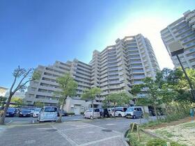 オークヒルズ香里参番館