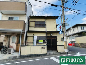 京都府京都市山科区音羽前出町