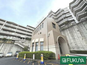 ライオンズマンション富雄　Ｃ棟