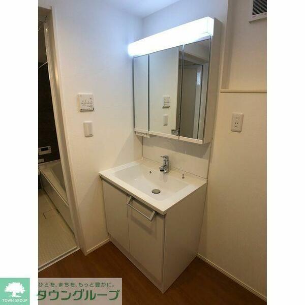 detached 東京都小平市小川町１丁目

地図を見る