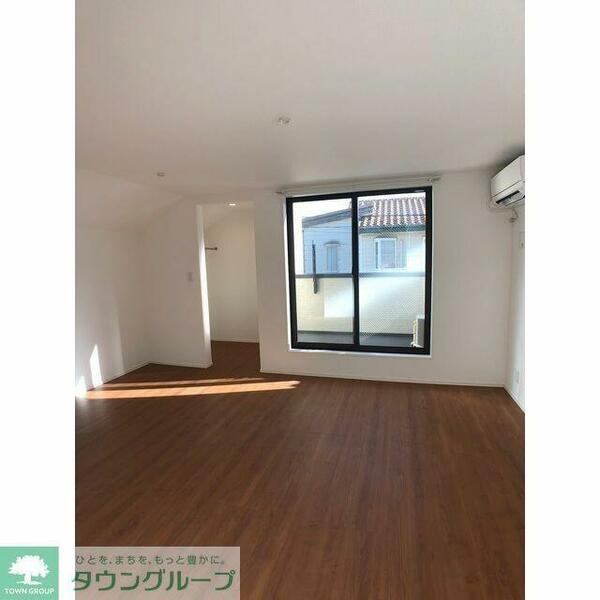 detached 東京都小平市小川町１丁目

地図を見る