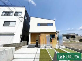 大阪府高槻市郡家本町