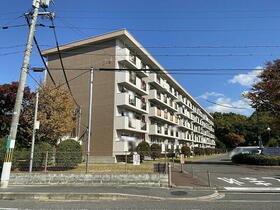 泉北宮山台団地４号棟