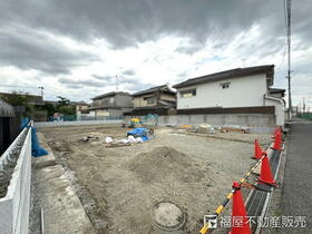 大阪府堺市西区浜寺諏訪森町東３丁