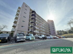 枚方ハイツ８号棟