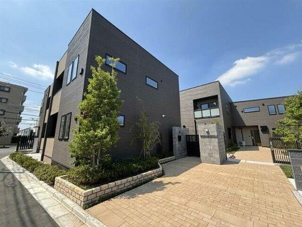 detached 東京都調布市国領町４丁目

地図を見る