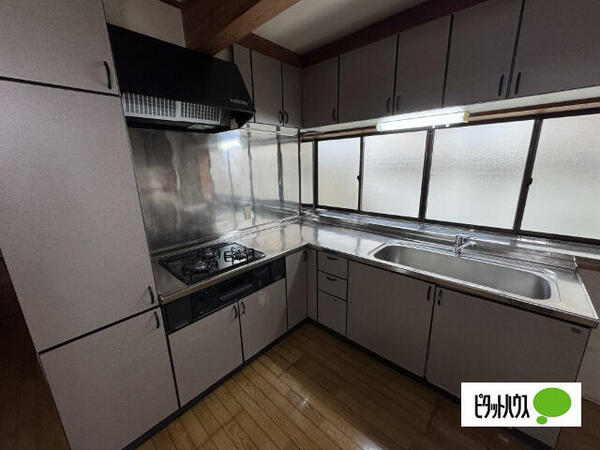 detached 福島県郡山市安積町荒井字柴宮山

地図を見る