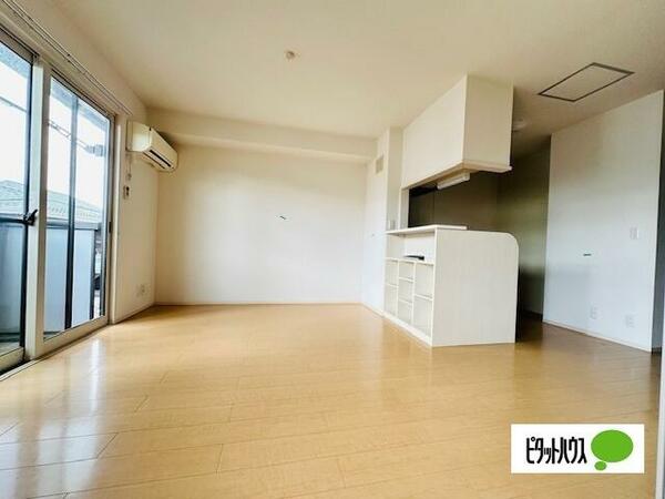 apartment 茨城県つくばみらい市陽光台３丁目
地図を見る