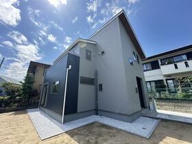 神奈川県横浜市金沢区富岡西4丁目