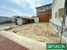 兵庫県伊丹市荻野３丁目
