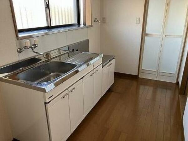 detached 東京都昭島市田中町１丁目

地図を見る