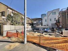 東京都新宿区市谷加賀町２丁目