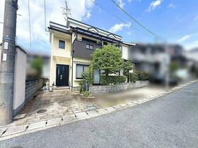 奈良県大和郡山市小泉町