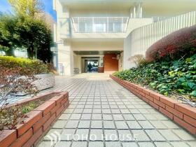 東京都目黒区目黒本町３丁目