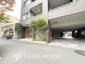 東京都世田谷区上北沢５丁目