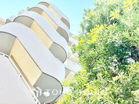 埼玉県戸田市新曽南１丁目