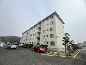 鈴蘭台ハウス5号棟