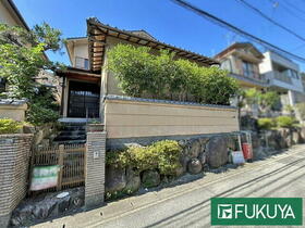 京都府京都市山科区四ノ宮小金塚