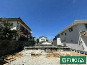 兵庫県三木市志染町東自由が丘2丁目