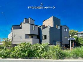 神奈川県鎌倉市岩瀬