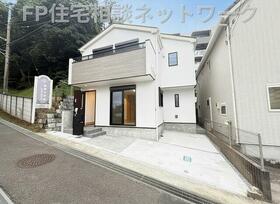 神奈川県藤沢市花の木