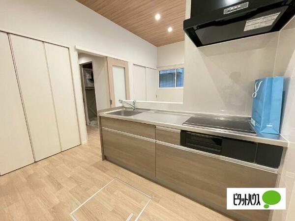 detached 埼玉県吉川市美南２丁目

地図を見る