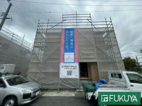 兵庫県三木市志染町中自由が丘１丁目