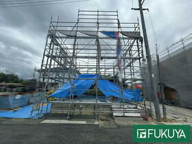 兵庫県三木市志染町中自由が丘１丁目
