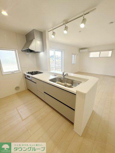 detached 埼玉県春日部市粕壁東６丁目

地図を見る