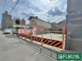 京都府京都市下京区猪熊通五条上る柿本町