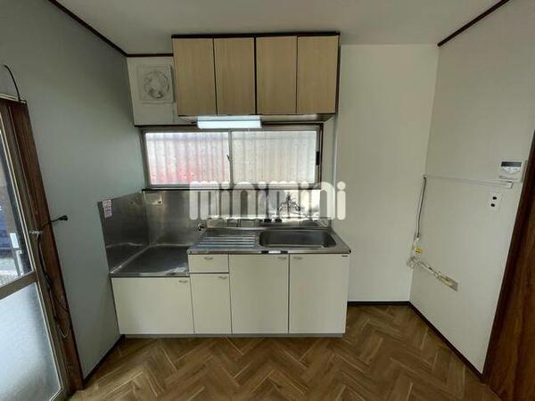 detached 東京都東久留米市浅間町３丁目

地図を見る